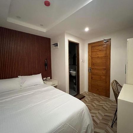 Casa Ison Hotel Sablayan エクステリア 写真
