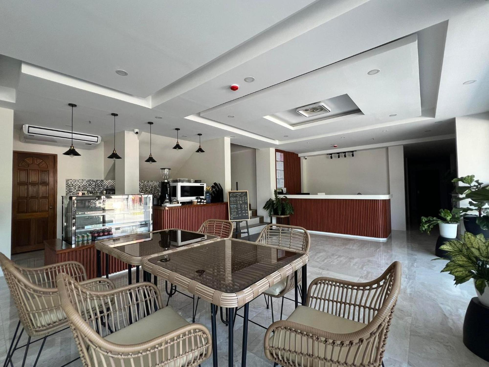 Casa Ison Hotel Sablayan エクステリア 写真